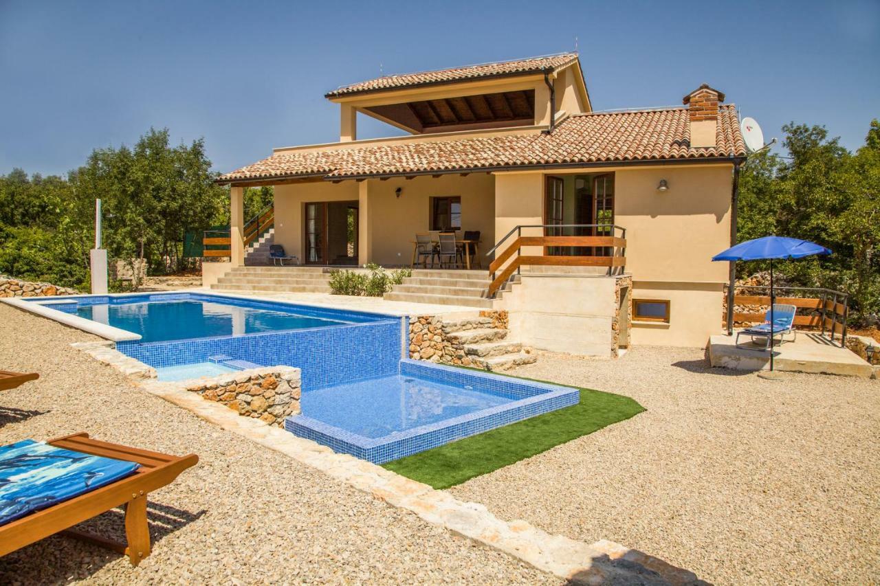 Villa Nabucco Kras エクステリア 写真