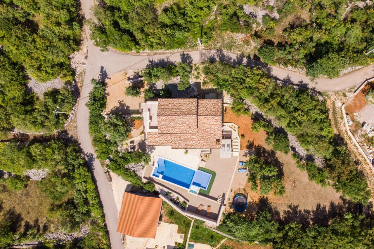 Villa Nabucco Kras エクステリア 写真