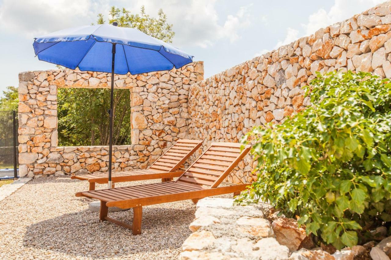 Villa Nabucco Kras エクステリア 写真